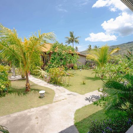 Damar Sanjaya Uttama Villa Amed Exteriör bild