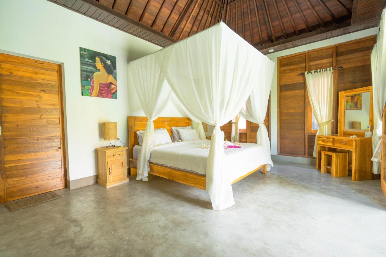 Damar Sanjaya Uttama Villa Amed Exteriör bild